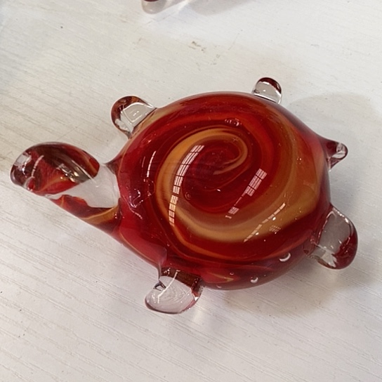 小乌龟高9厘米宽9厘米