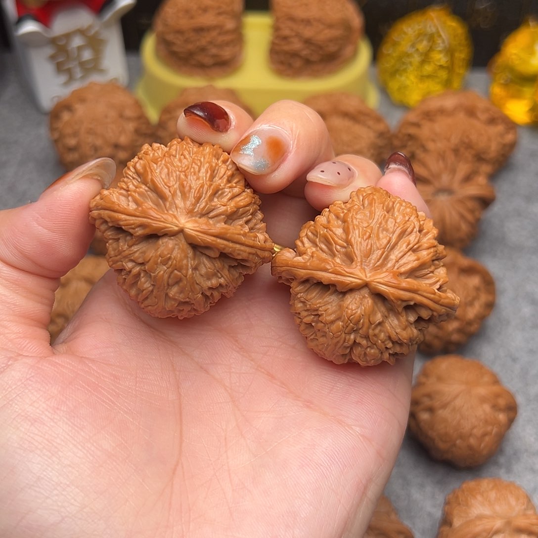 把件文玩核桃毕业精品精配球白41.+