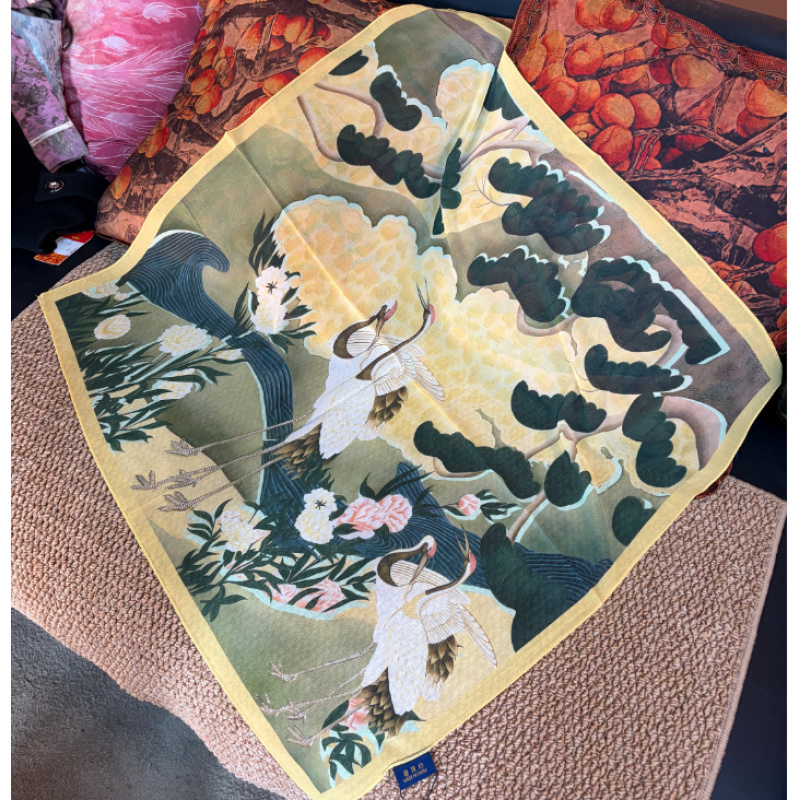 M300（仙鹤飞天）2025年新款国风百搭时尚围巾90*90左右  [无礼盒]