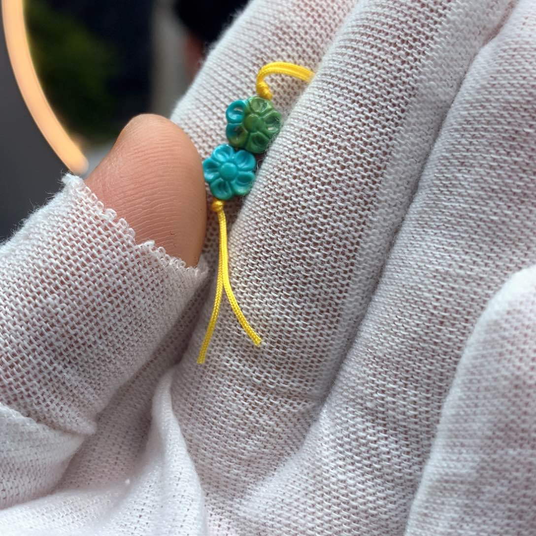 绿松石未镶嵌挂件