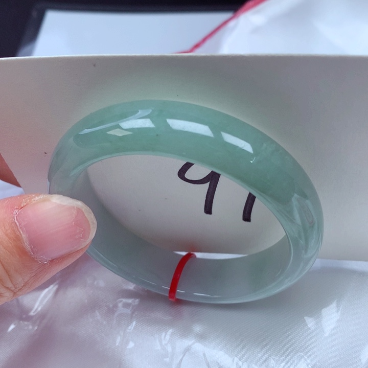 翡翠手镯（贵妃镯）未镶嵌翡翠