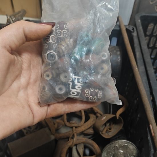 小***儿瓷片陶瓷 摆件 孤品  微瑕  看好下单 NO退NO换