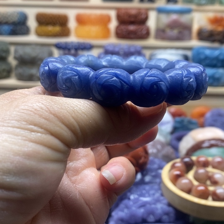 未镶嵌手镯石英质玉