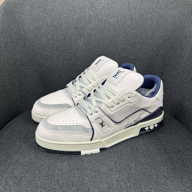 99新 LouisVuitton/路易威登 孤码福利款 LV trainer蓝水泥42.5码