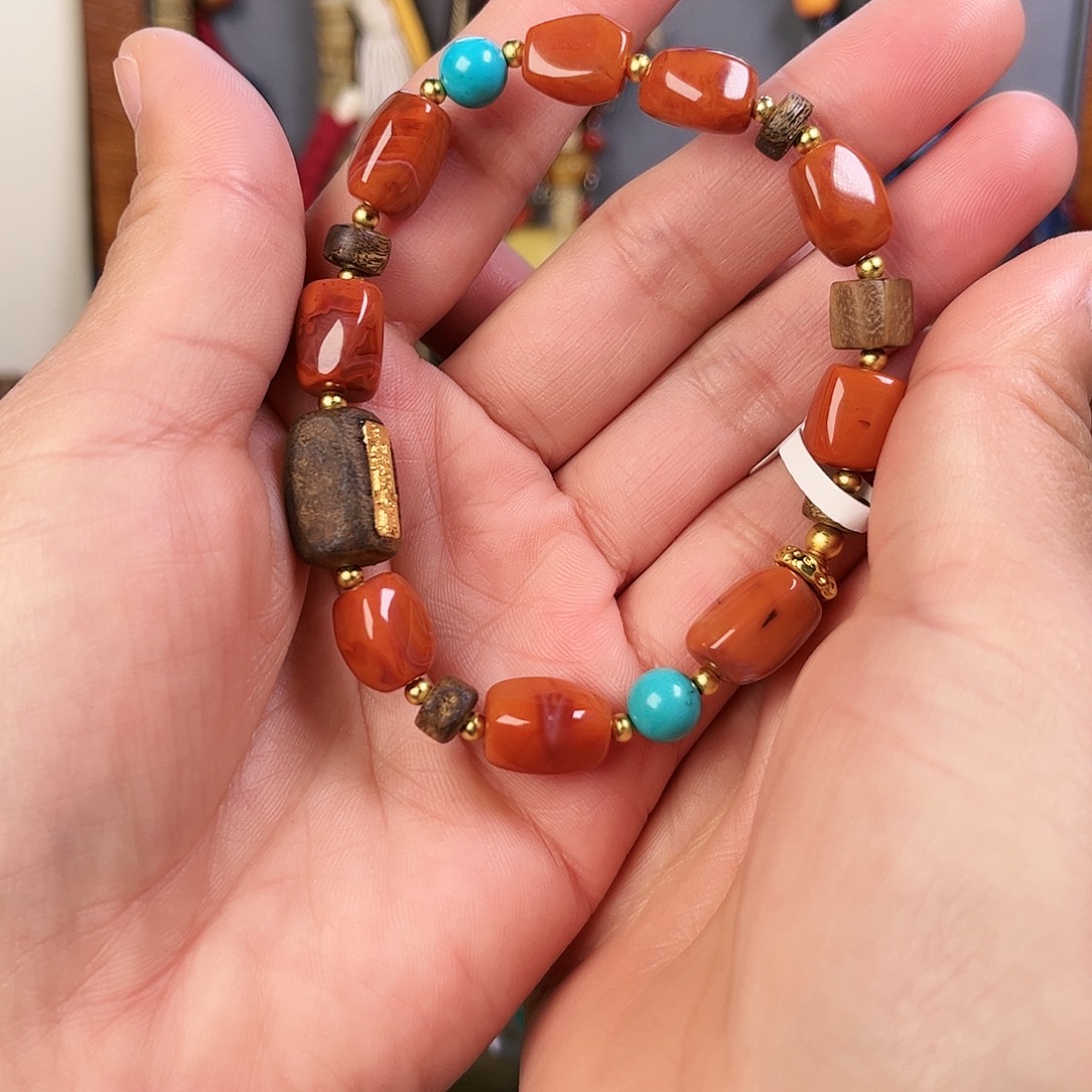 沉香手串藏地朵朵沉香手串