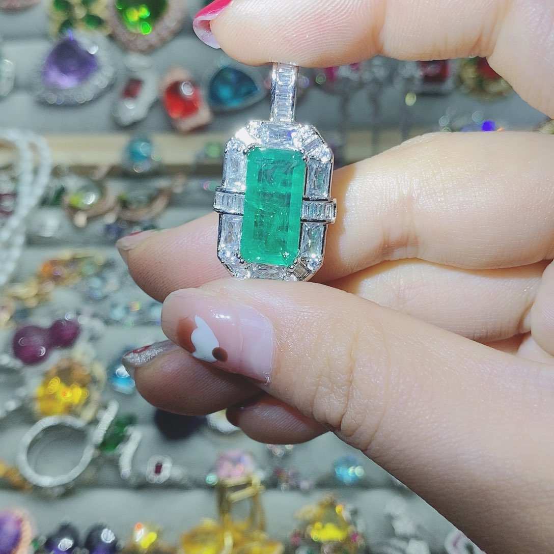 【闪购商品】托帕石耳饰银S925镶嵌