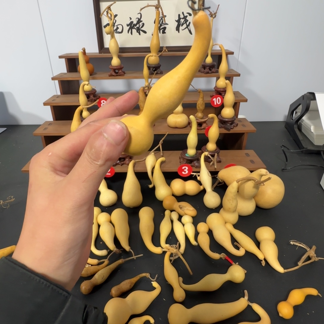 阳***亿大叶紫檀（黑酸枝木类）