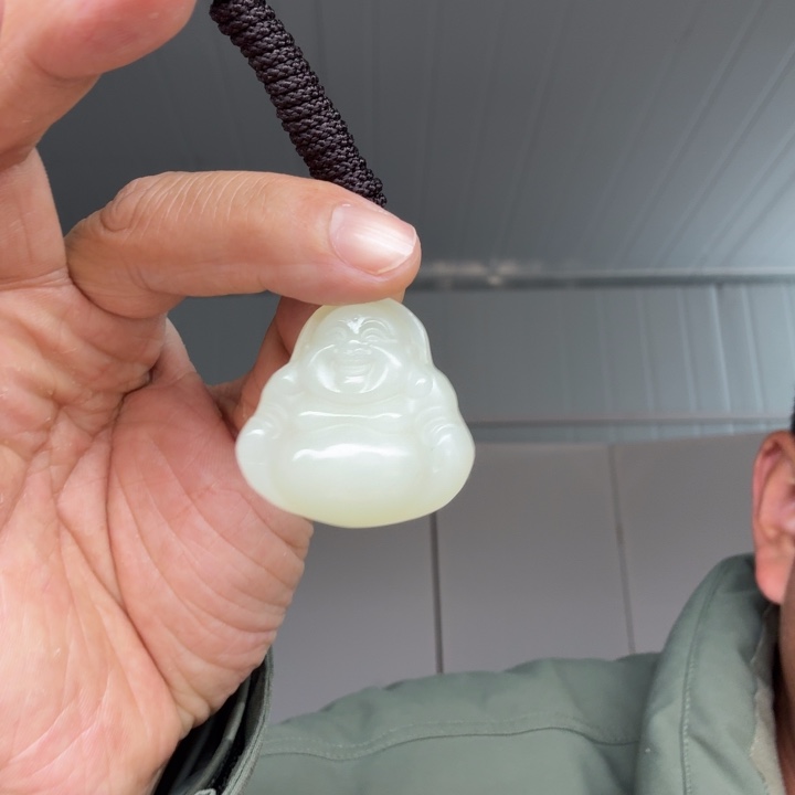 玉晴水色双面佛公吊坠