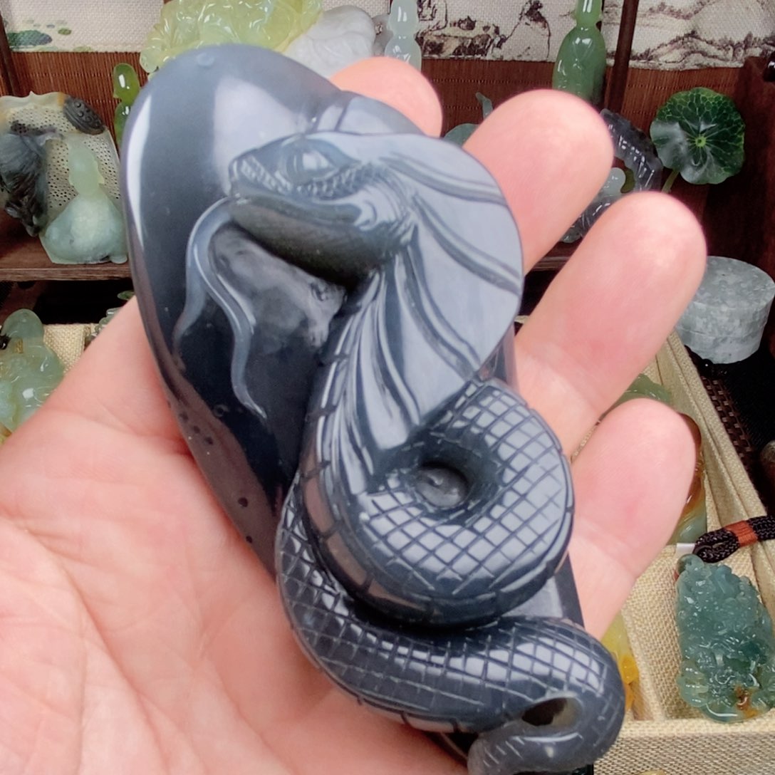 蛇纹石玉手把未镶嵌