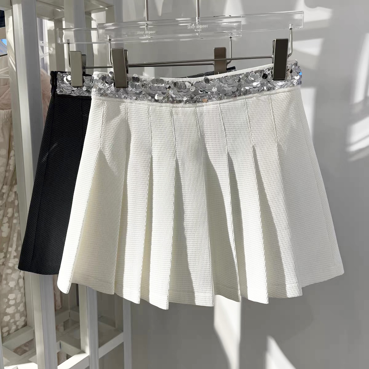 Anyspoor25年春夏亮片百褶裤裙83C254白色