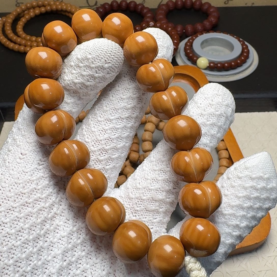 苏***1手串猴头核桃大尺寸屁桃16两条