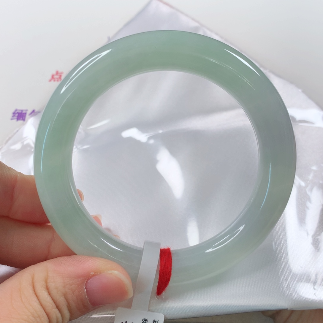 未镶嵌手镯（圆镯）翡翠332