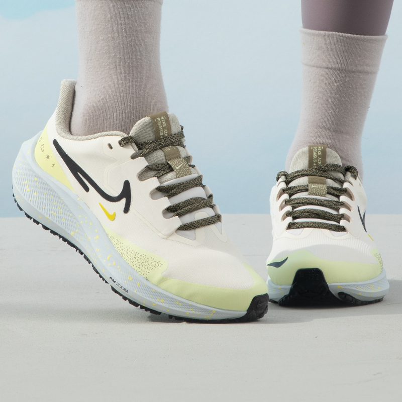 Nike耐克跑步鞋女鞋2023秋季新款轻便透气休闲鞋子运动鞋DO7626