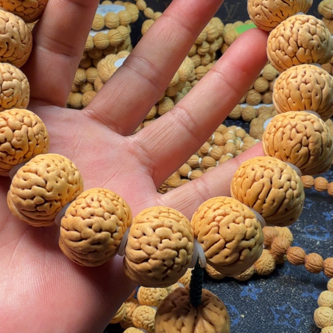 滨***河桃核吊坠肌肉手持