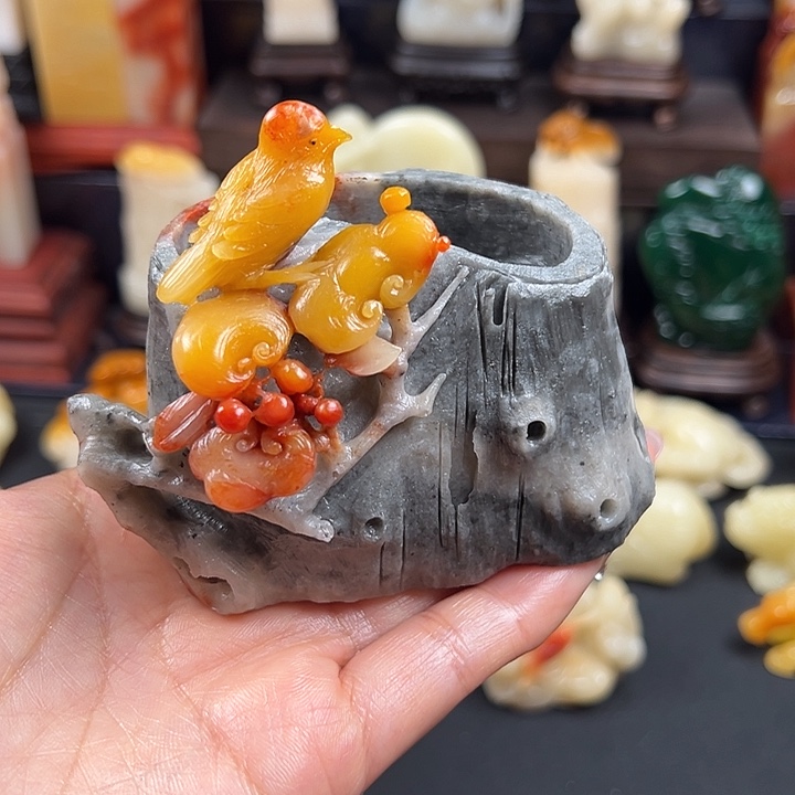 寿山石三彩芙蓉石