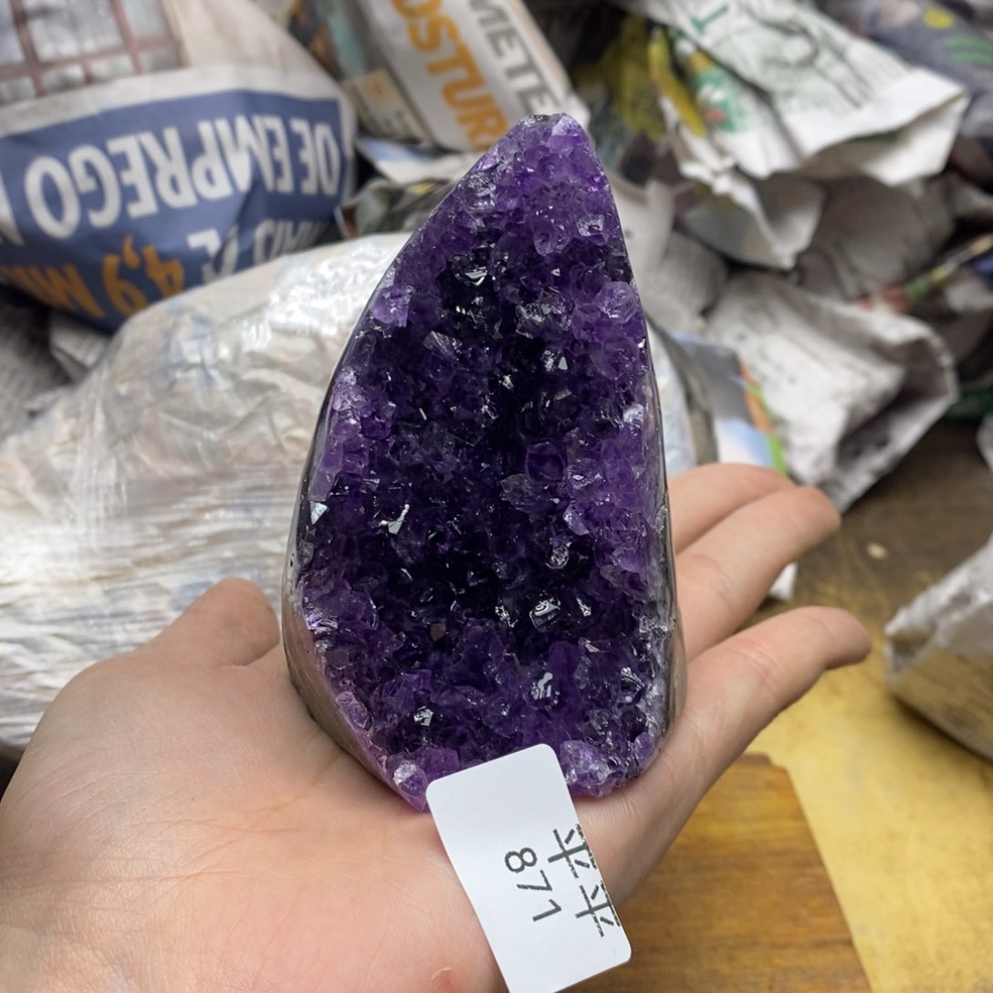 紫晶乌拉圭未镶嵌