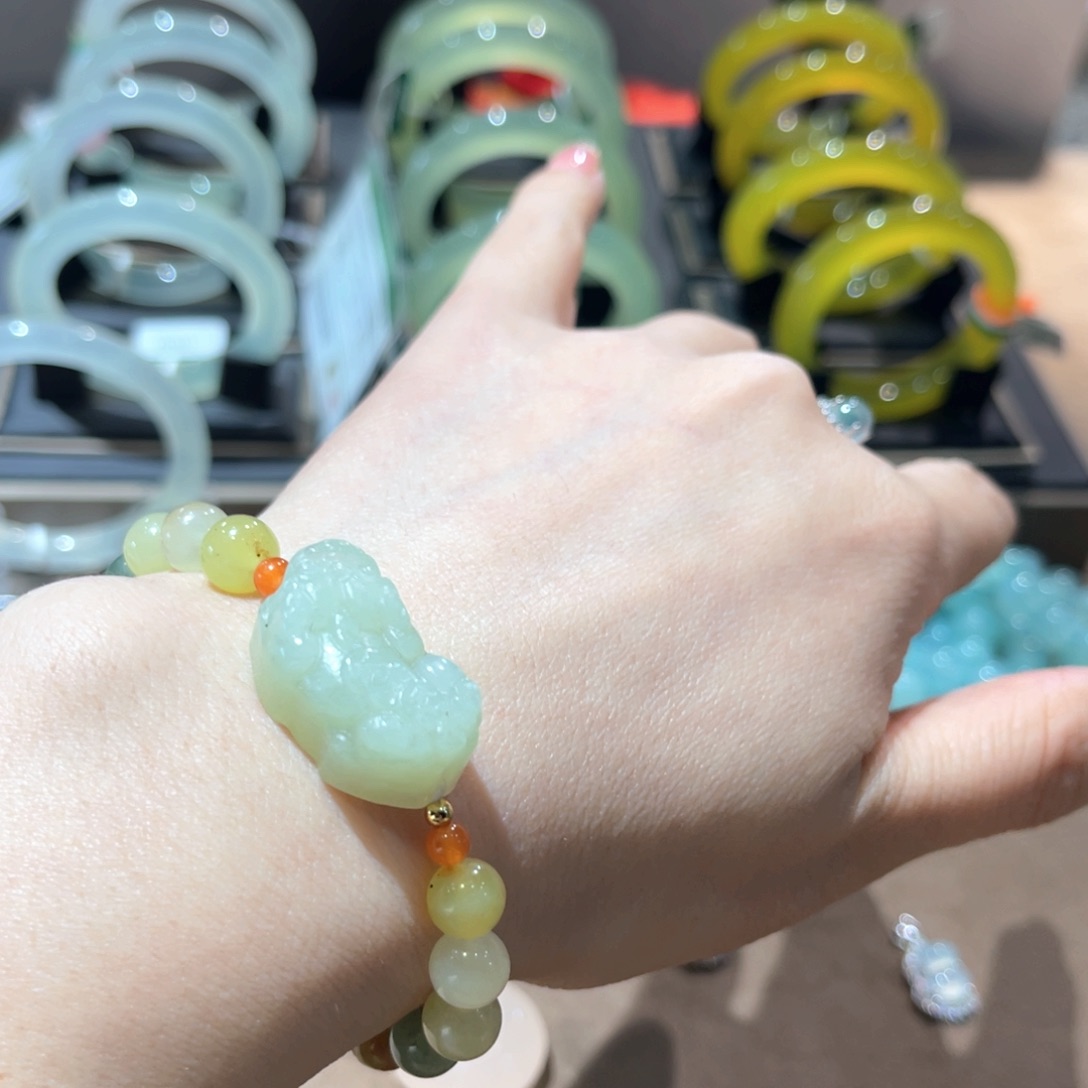 岫玉手镯未镶嵌手镯