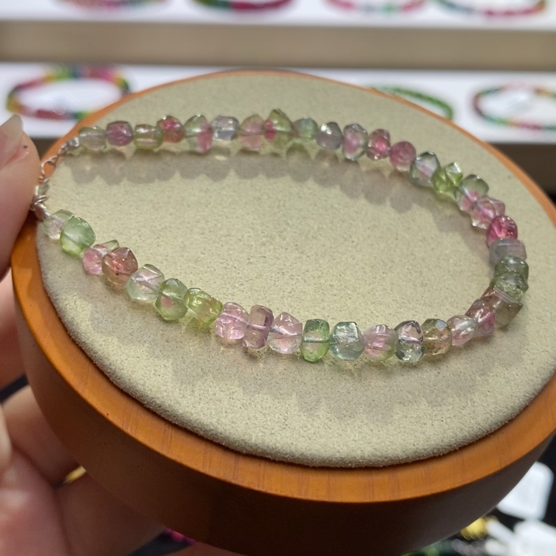 【闪购商品】碧玺手串未镶嵌馨*辰两天看货期