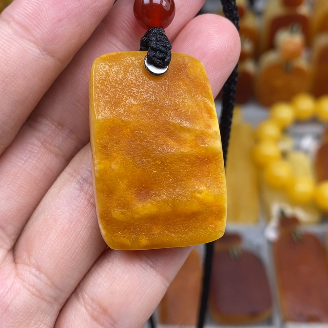 琥珀未镶嵌珠宝奇石