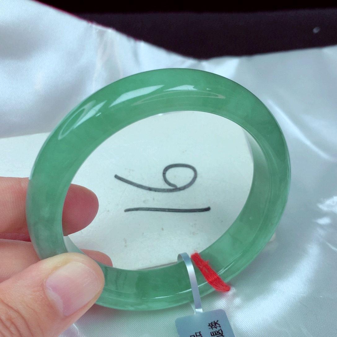 翡翠手镯未镶嵌翡翠手镯57+