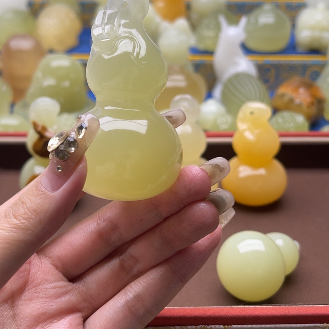 水***上玉天然桌面摆放摆件