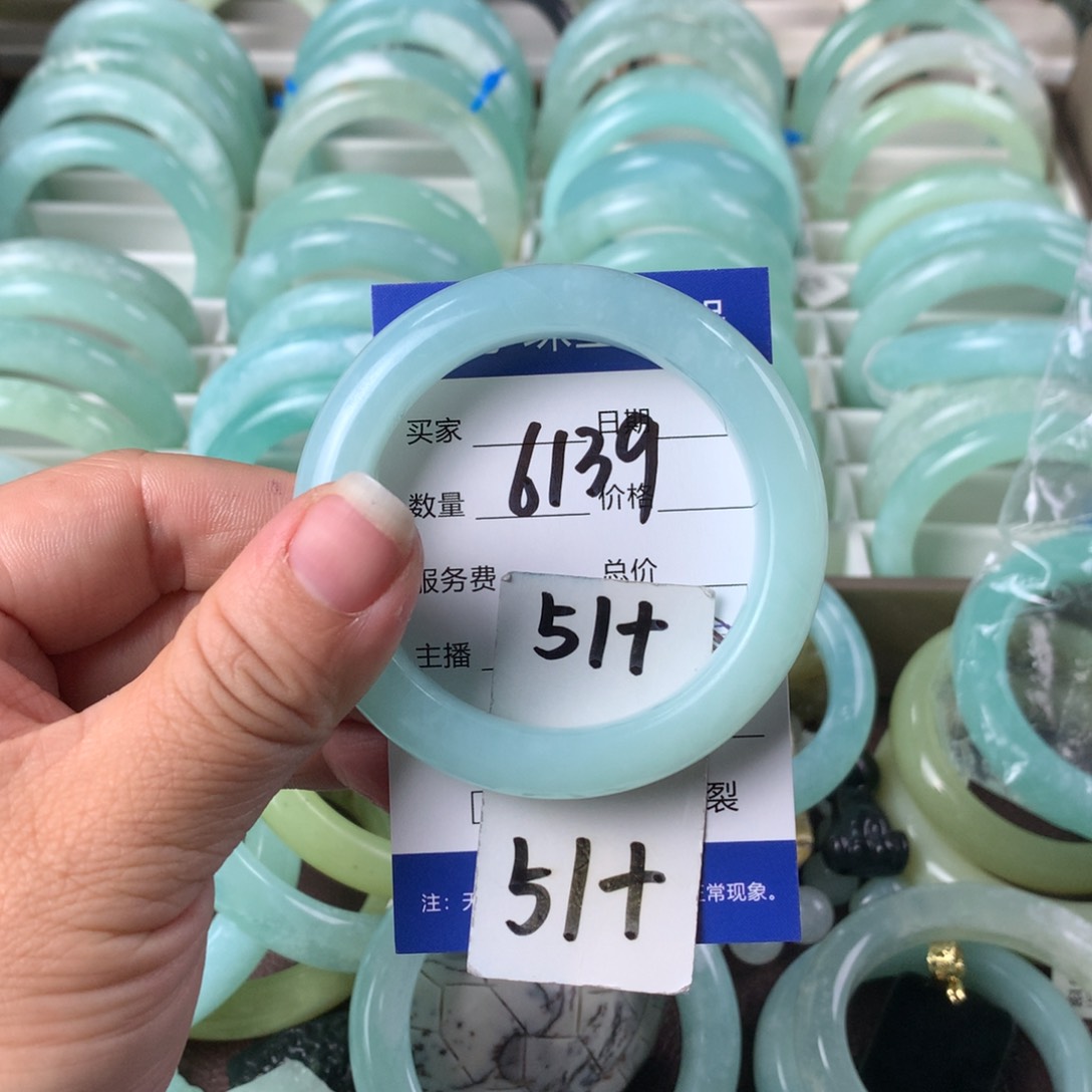 蛇纹石玉手镯未镶嵌6139