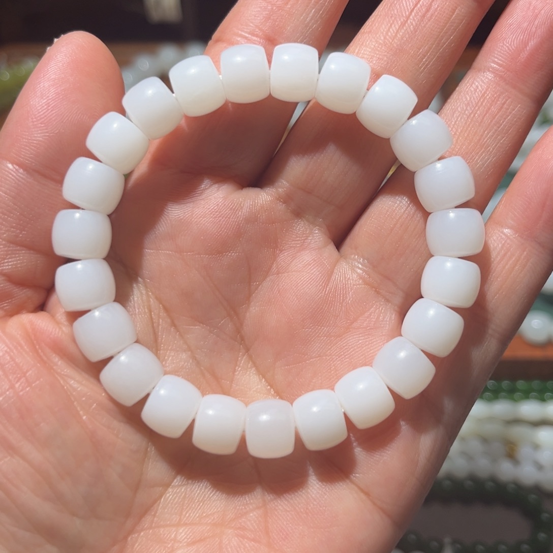 和田玉未镶嵌手链卡8x10