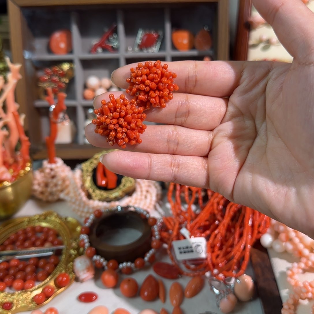 无非金属J***宝红色的耳夹