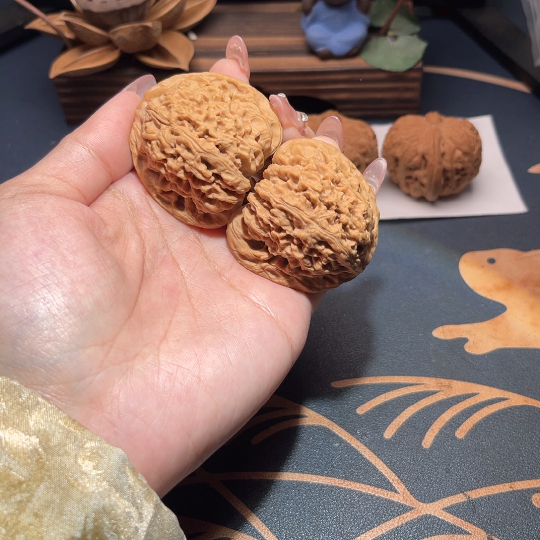 文玩核桃吊坠45全品南疆