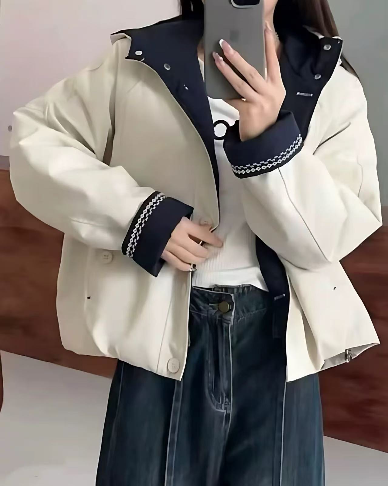 25101-2-DQ米杏色撞色夹棉短款外套