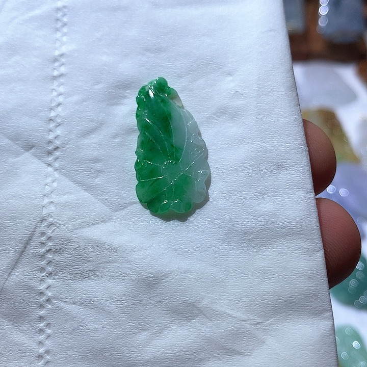 翡翠颈饰未镶嵌挂件