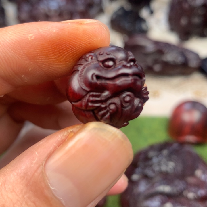 红***飘檀香紫檀（小叶紫檀）