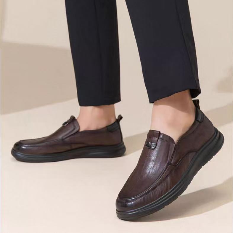 C8483  棕色 时尚商务休闲皮鞋2025新款真皮一脚蹬舒适男士单鞋