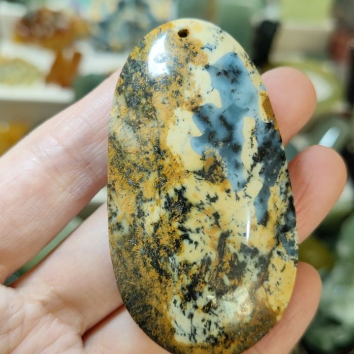 唯***月岫玉未镶嵌挂坠款式