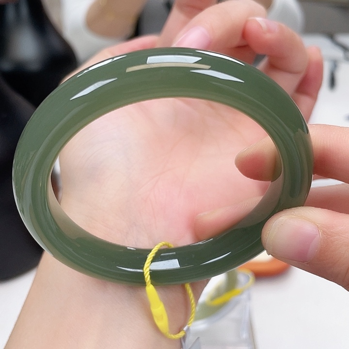 和田玉手镯59未镶嵌