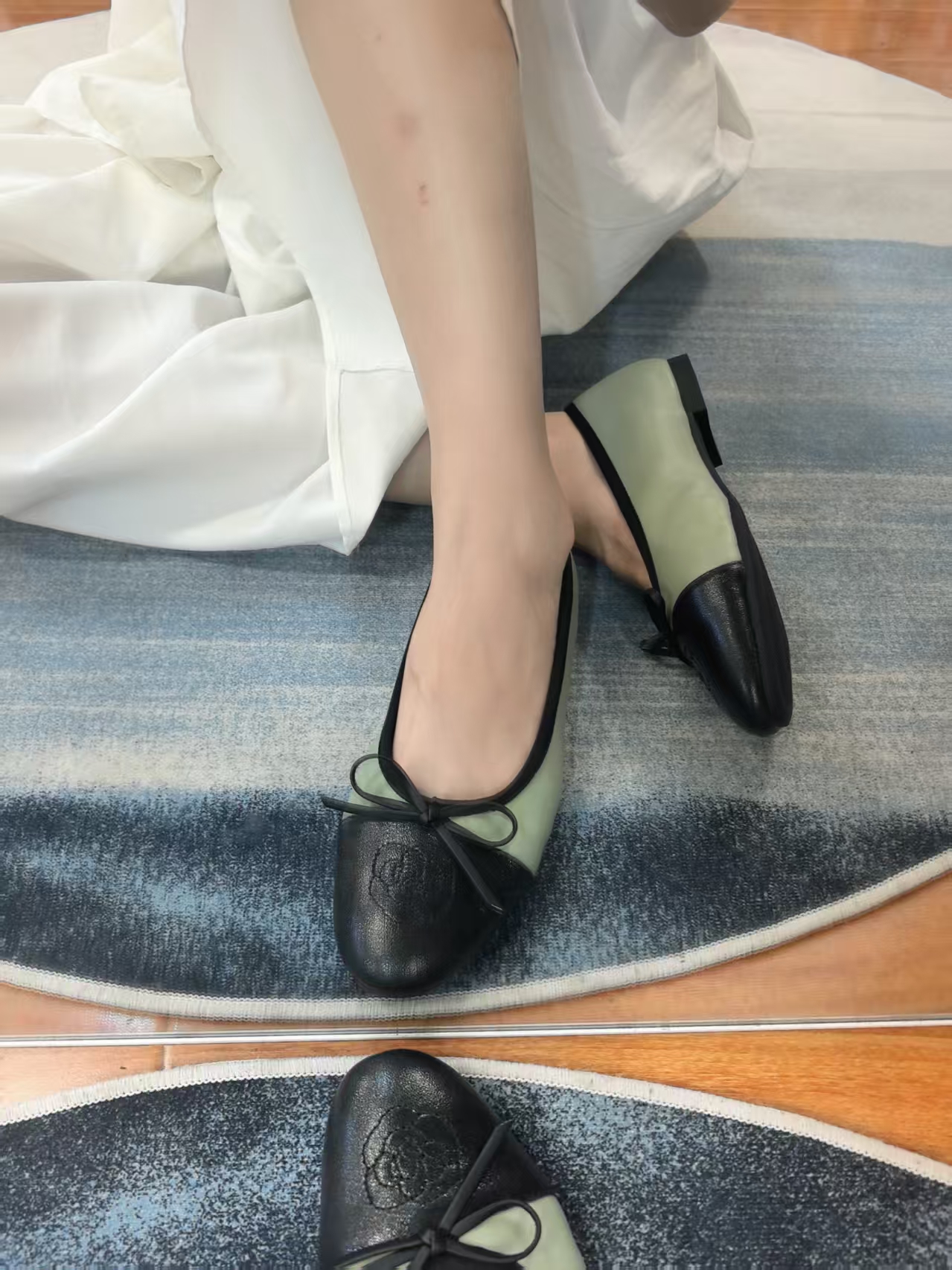 艾可乐-精品女鞋 舒适百搭豆绿色小香风女单鞋平底款羊皮鞋子
