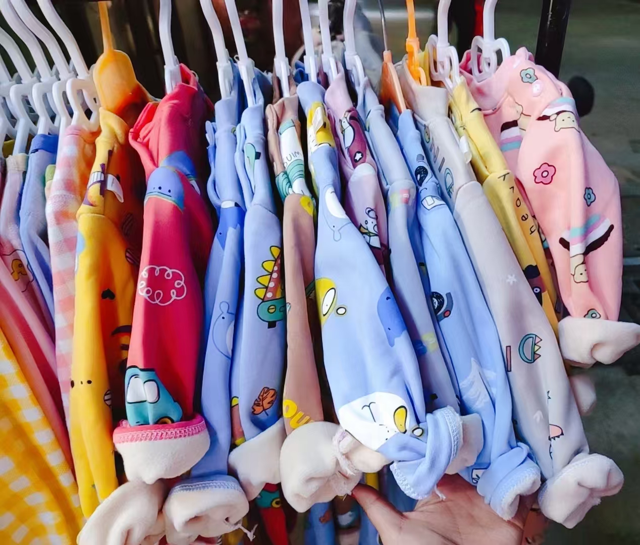 宝宝加绒保暖套装 双裆 90.100.110码 只剩男孩花色