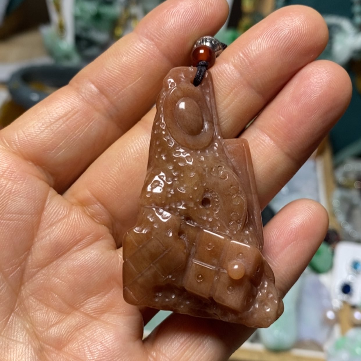 【闪购商品】翡翠吊坠(赠链)未镶嵌