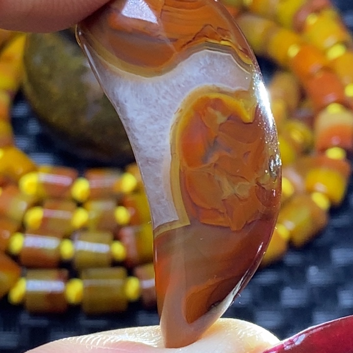 玛瑙/玉髓颈饰未镶嵌