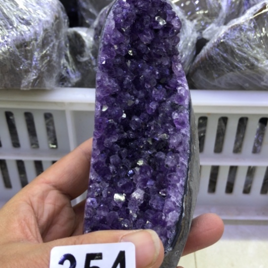 紫晶天然水晶摆件未镶嵌