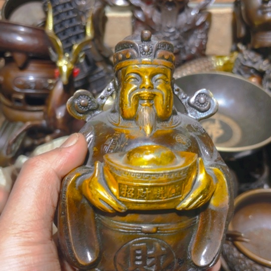 正常发货 铜的。全清了一件不留