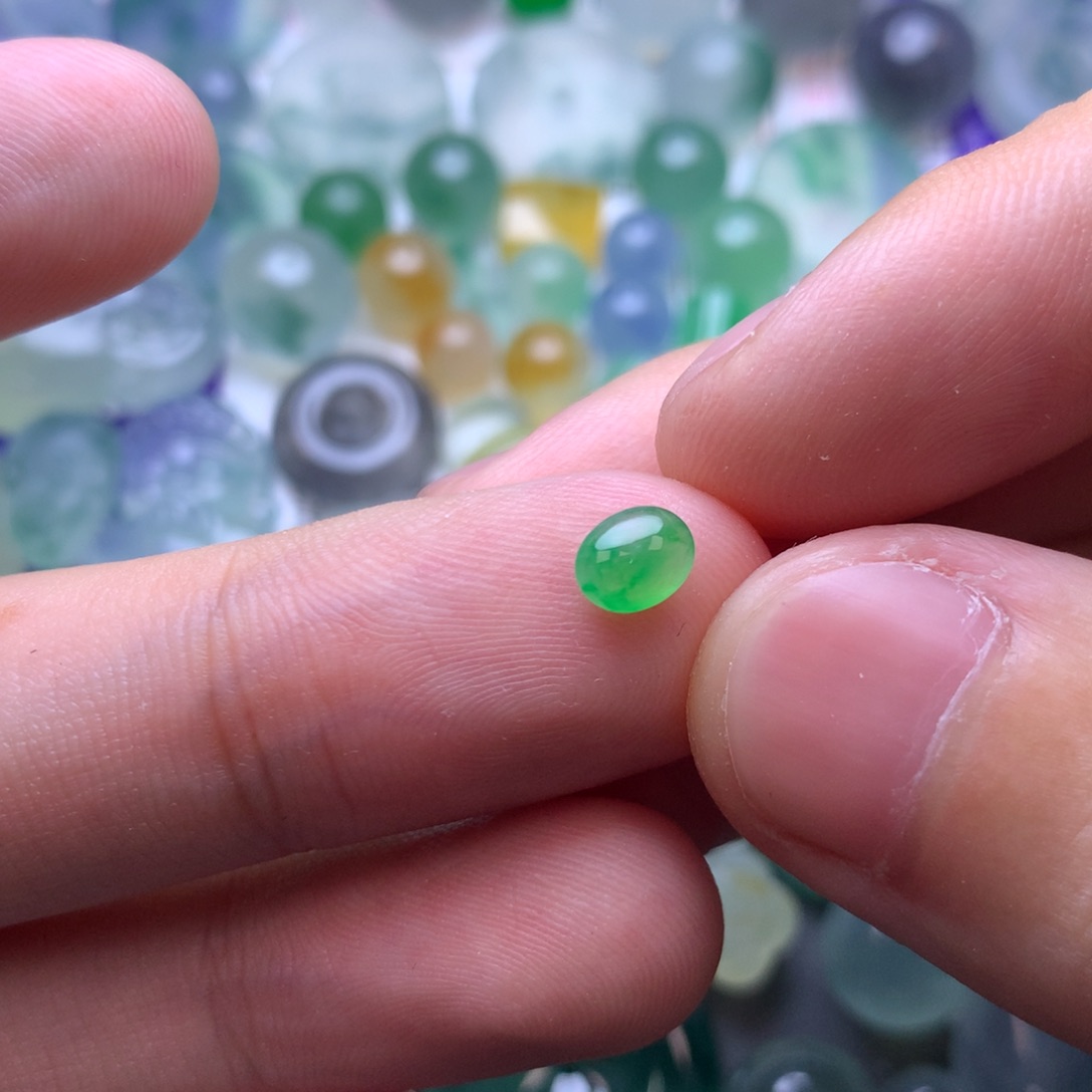 ****月定制翡翠未镶嵌挂件