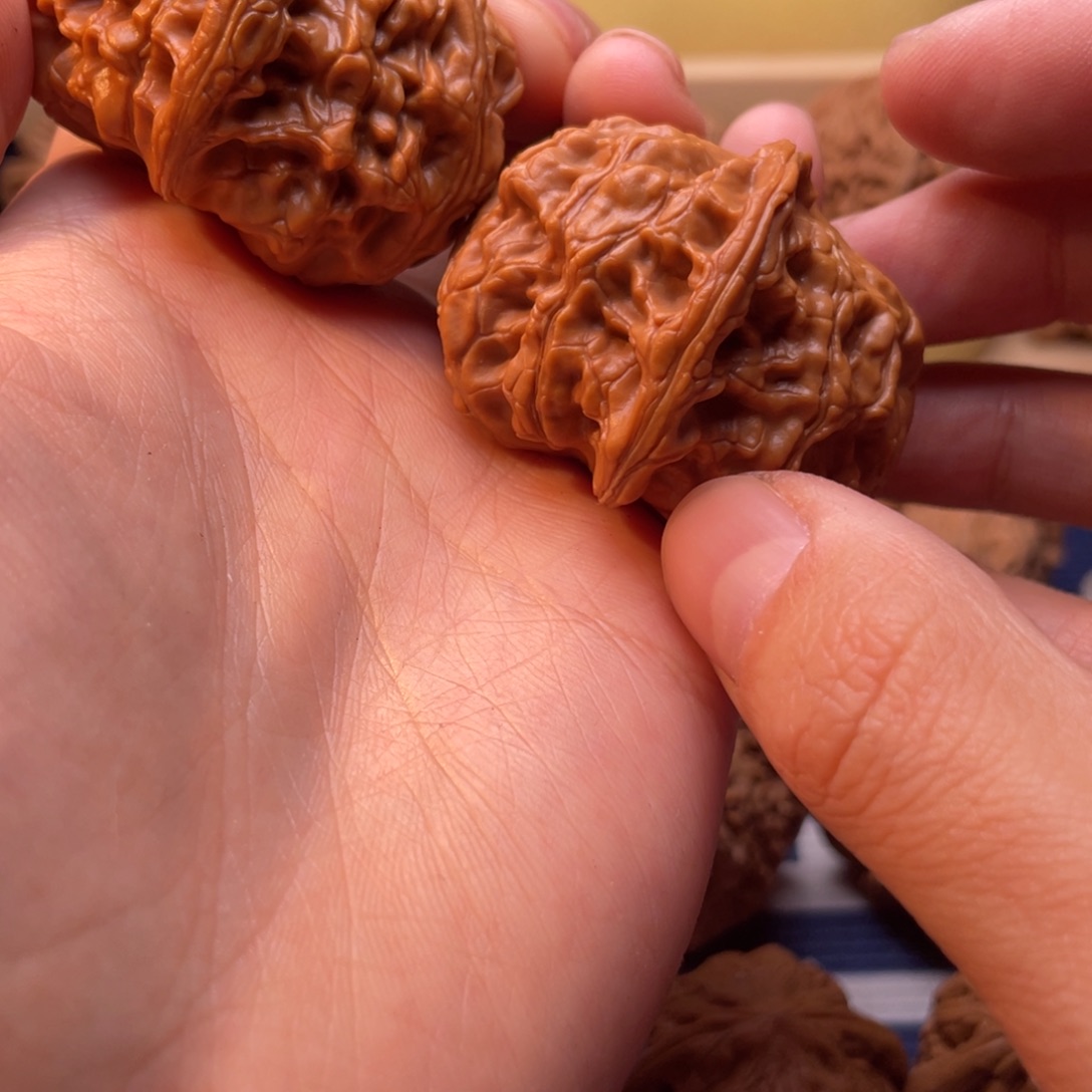 金锭元宝46尺文玩核桃