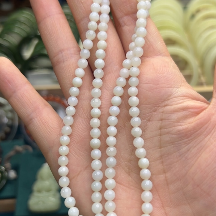 和田玉颈饰未镶嵌白玉108卡5