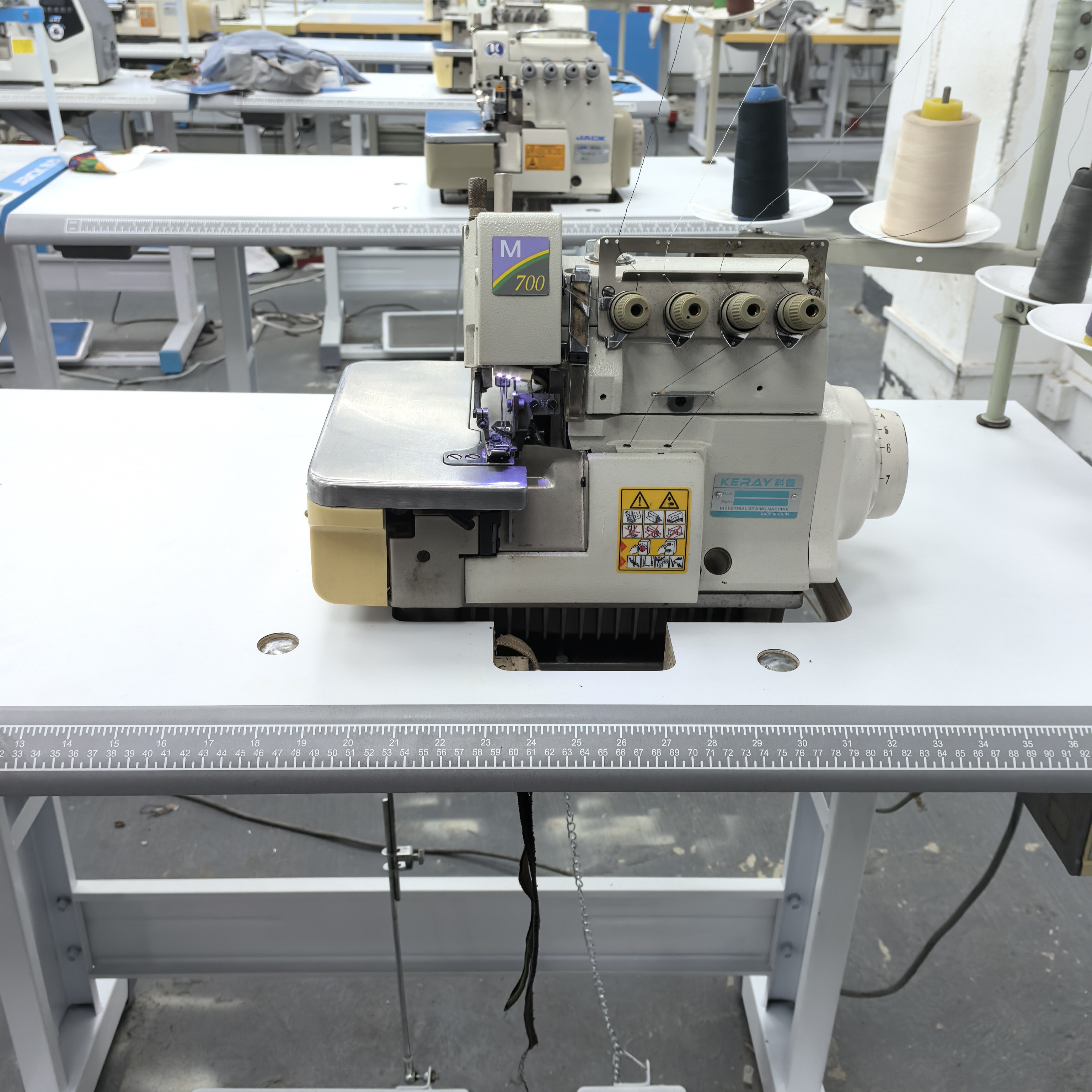 机械设备精品锁边机桌面款四线锁边