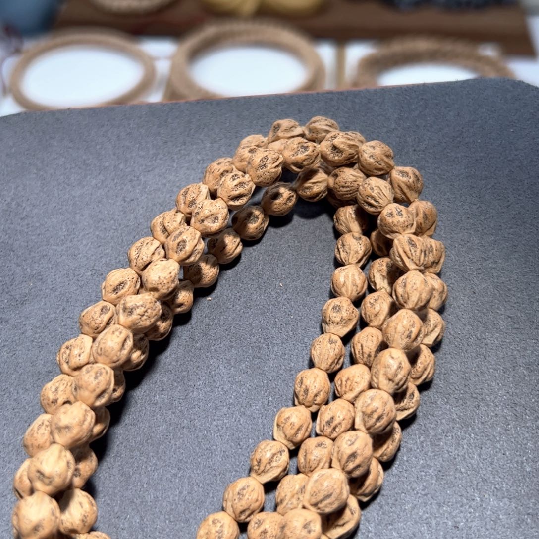 柏香籽/百香籽吊坠降***掌万鬼