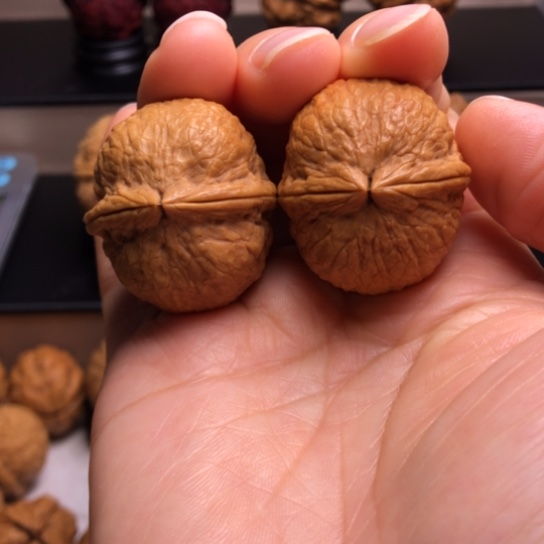 文玩核桃把件香炉元宝9