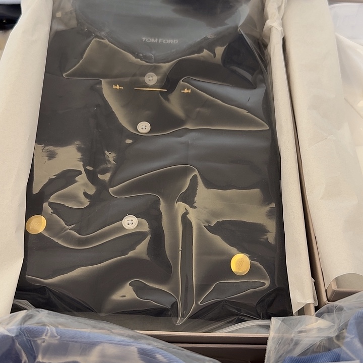 TF袖口衬衫黑色39码