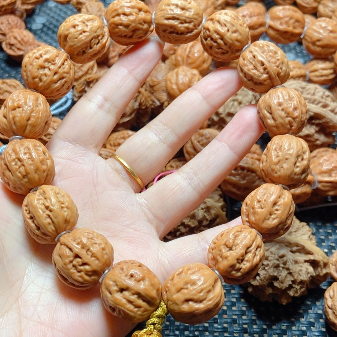 文玩核桃手串京八棱