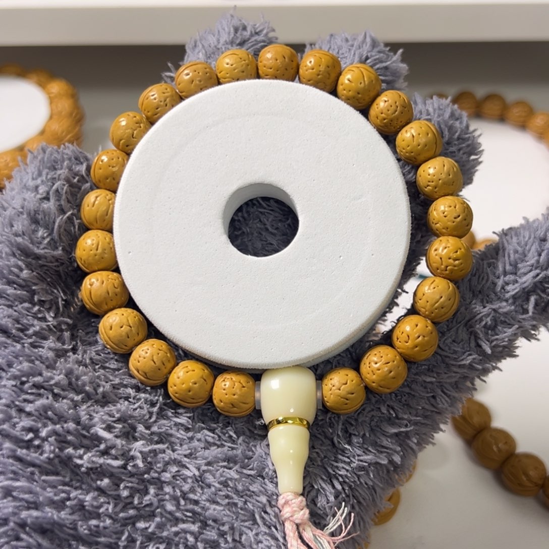 手串桃核野生小黄桃